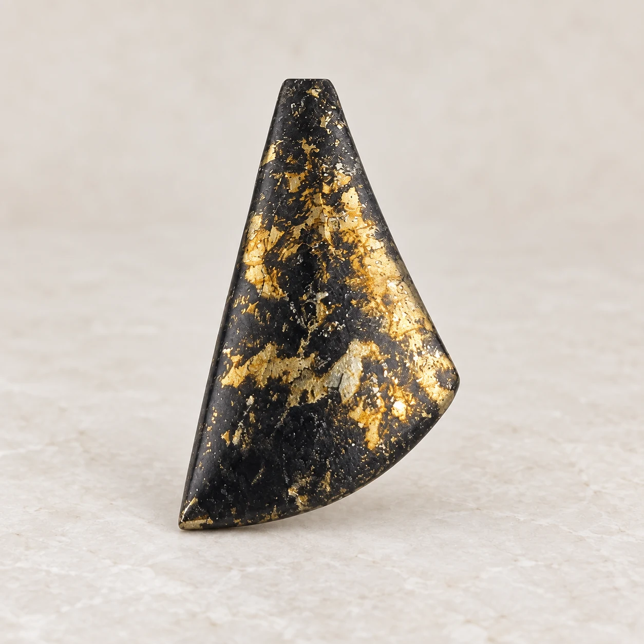 Apache Gold Tapered Cabochon, full view